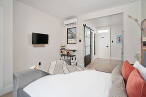 François-Denis Apartments