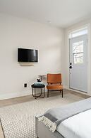 François-Denis Apartments