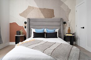 François-Denis Apartments