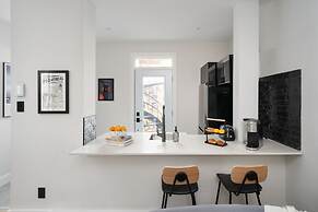 François-Denis Apartments