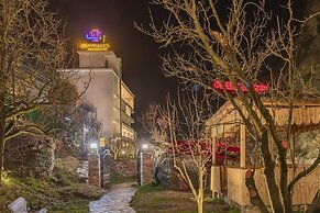 Echor Palm Bliss Riverside Resort & Spa