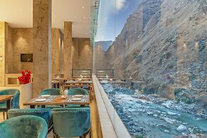 Echor Palm Bliss Riverside Resort & Spa