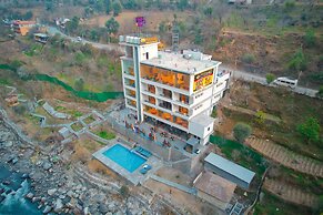 Echor Palm Bliss Riverside Resort & Spa Kasol