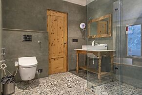 Echor Palm Bliss Riverside Resort & Spa