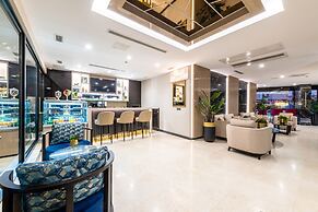 Aprilis Deluxe Hotel