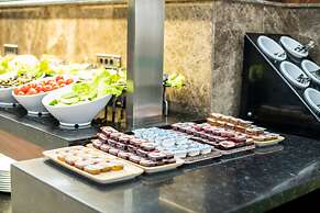 Aprilis Deluxe Hotel