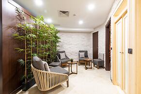 Aprilis Deluxe Hotel