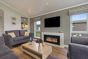 Sandpiper - Luxury Lodge Close to Beach Pet Friendly