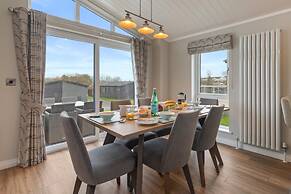 Sandpiper - Luxury Lodge Close to Beach Pet Friendly