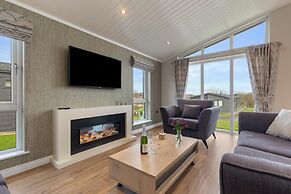 Sandpiper - Luxury Lodge Close to Beach Pet Friendly