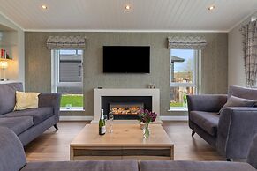 Sandpiper - Luxury Lodge Close to Beach Pet Friendly