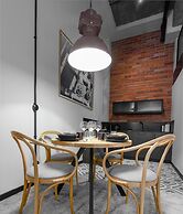 MONTOWNIA Lofts & Experience