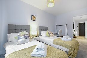Belmore 1 & 2 Bedroom Luxury Apartment