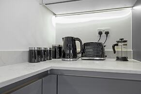 Belmore 1 & 2 Bedroom Luxury Apartment