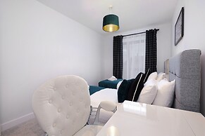 Belmore 1 & 2 Bedroom Luxury Apartment