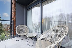Belmore 1 & 2 Bedroom Luxury Apartment