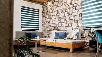 Lithoessa Luxury Apartments