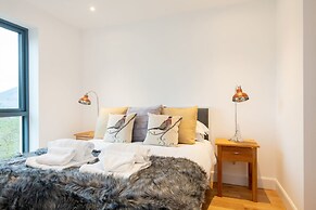 11 Loch View PF Kenmore