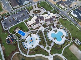 Jodie's Luxury Solara Home 6 Bedroom Home by Redawning