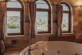 Sah Saray Cave Suites Halal Hotel