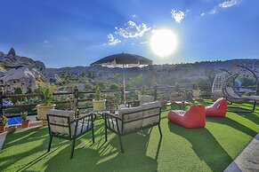 Sah Saray Cave Suites Halal Hotel