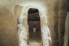 Sah Saray Cave Suites Halal Hotel