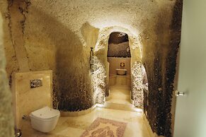 Sah Saray Cave Suites Halal Hotel
