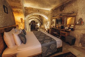 Sah Saray Cave Suites Halal Hotel