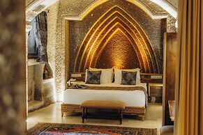 Sah Saray Cave Suites Halal Hotel