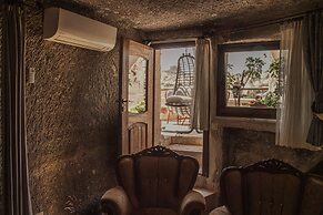 Sah Saray Cave Suites Halal Hotel