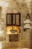 Sah Saray Cave Suites Halal Hotel