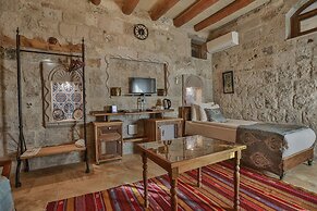 Sah Saray Cave Suites Halal Hotel