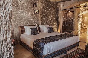 Sah Saray Cave Suites Halal Hotel