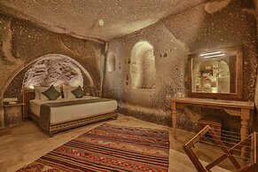 Sah Saray Cave Suites Halal Hotel