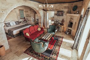 Sah Saray Cave Suites Halal Hotel