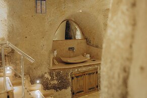 Sah Saray Cave Suites Halal Hotel