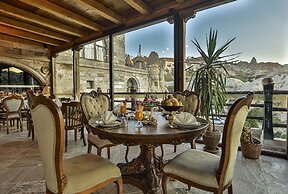 Sah Saray Cave Suites Halal Hotel