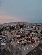 Sah Saray Cave Suites Halal Hotel