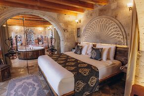 Sah Saray Cave Suites Halal Hotel