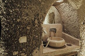 Sah Saray Cave Suites Halal Hotel