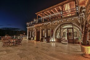 Sah Saray Cave Suites Halal Hotel