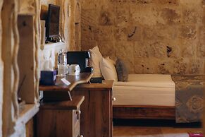 Sah Saray Cave Suites Halal Hotel