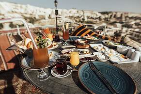 Sah Saray Cave Suites Halal Hotel