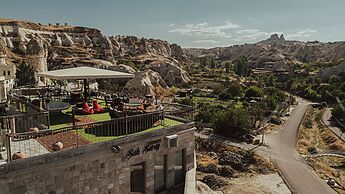 Sah Saray Cave Suites Halal Hotel