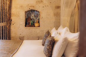 Sah Saray Cave Suites Halal Hotel