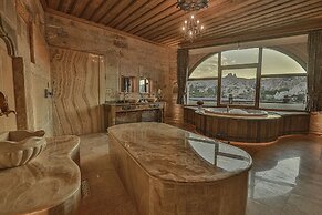 Sah Saray Cave Suites Halal Hotel