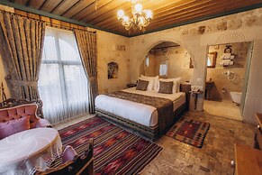 Sah Saray Cave Suites Halal Hotel