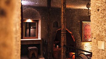 Sah Saray Cave Suites Halal Hotel