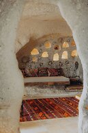Sah Saray Cave Suites Halal Hotel