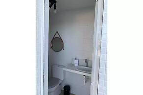 Branco Haus - Pé na Areia do Caribessa